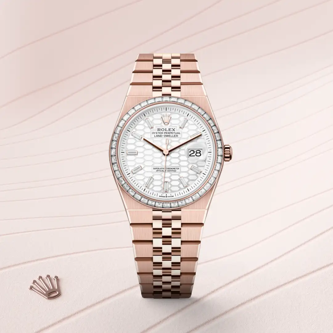 Land-Dweller 36 in , m127285tbr-0002 - Royal de Versailles