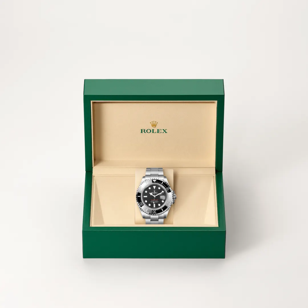 Sea-Dweller in , m126600-0002 - Royal de Versailles
