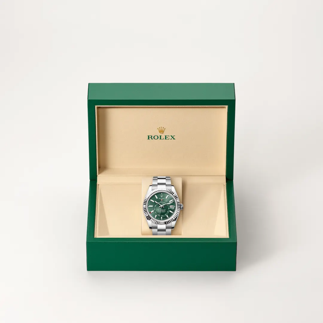 Sky-Dweller in , m336934-0001 - Royal de Versailles