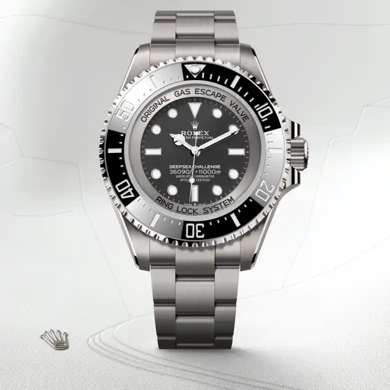 Deepsea Challenge in , m126067-0002 - Royal de Versailles