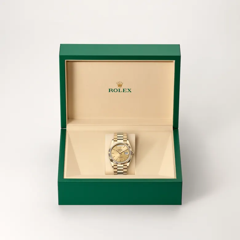 Day-Date 36 in , m128238-0045 - Royal de Versailles