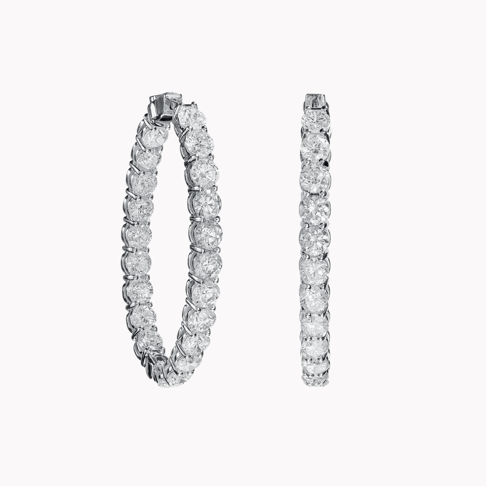 18kt White Gold Diamond Earrings